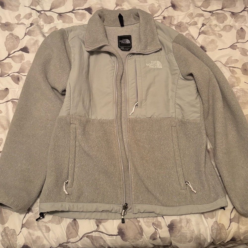 The North Face Light Gray Women's Fleece Jacket